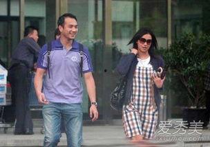 娱乐吃瓜女星和男星关系,揭秘吃瓜女星与男星之间的爱恨情仇