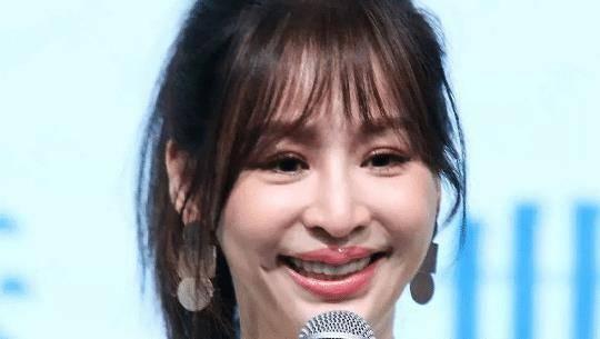 娱乐吃瓜酱为什么塌了吧唧嘴,揭秘背后真相